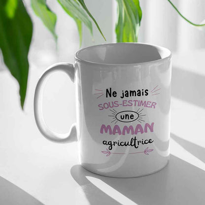 Mug " Ne jamais sous-estimer une Maman Agricultrice "